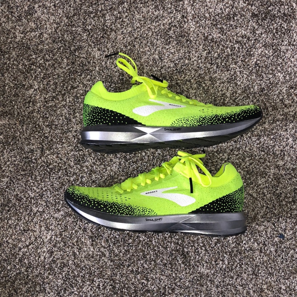 Brooks Levitate 2